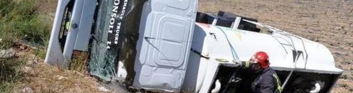 Accidente de camión de mercancías peligrosas