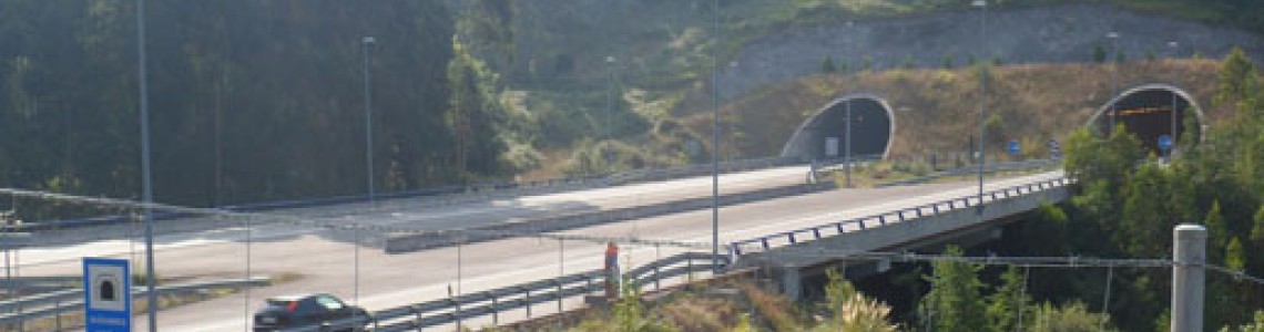 Fomento cerrará el túnel de Niévares al tráfico de mercancías peligrosas 